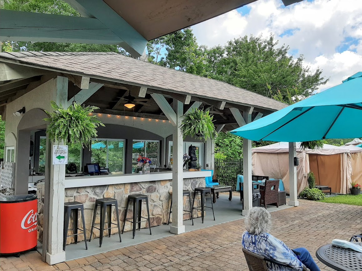 Valhalla Cabana Bar Empty